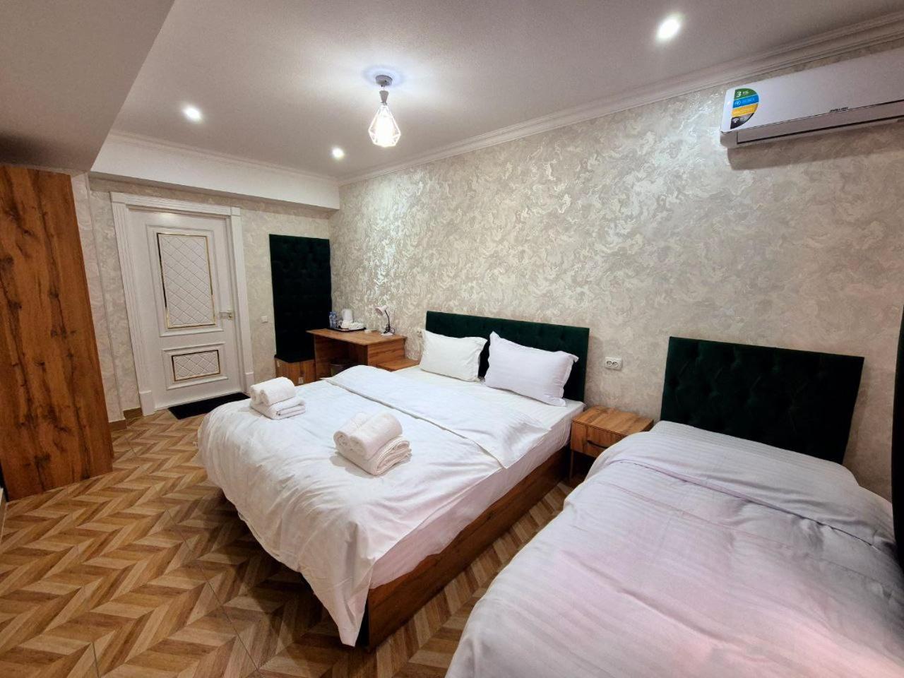 Samarkand Imron Hotel Bagian luar foto