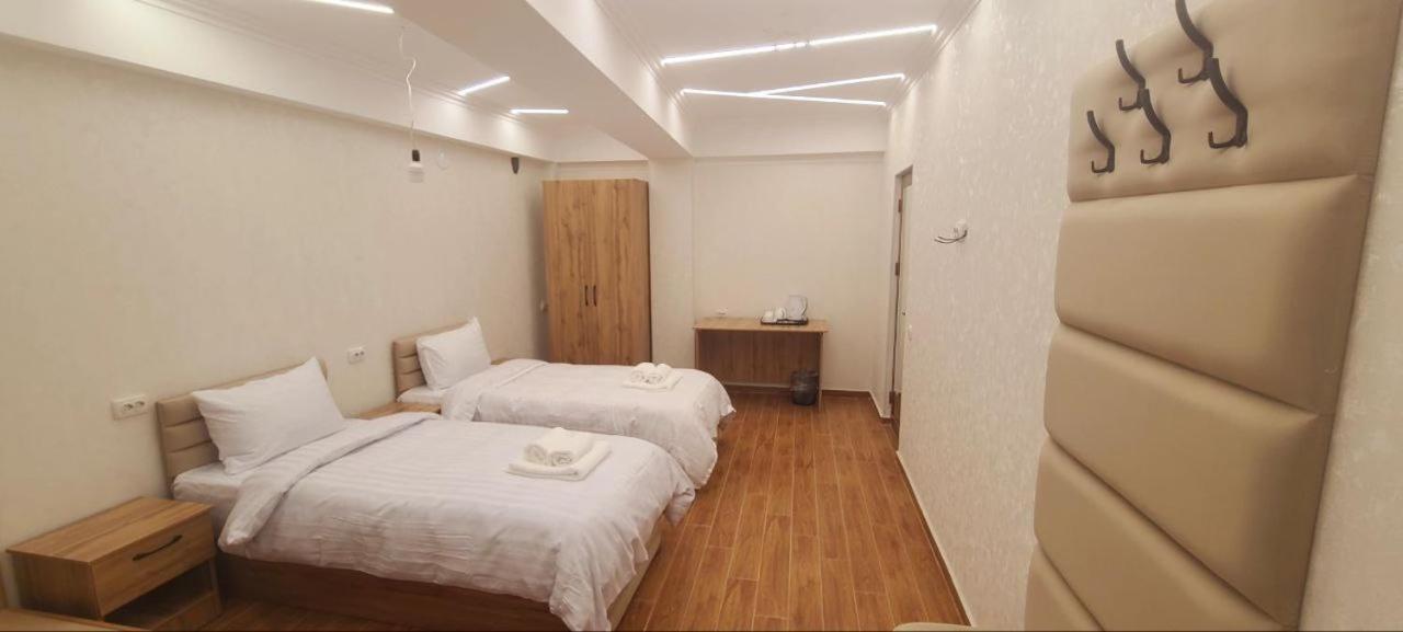 Samarkand Imron Hotel Bagian luar foto
