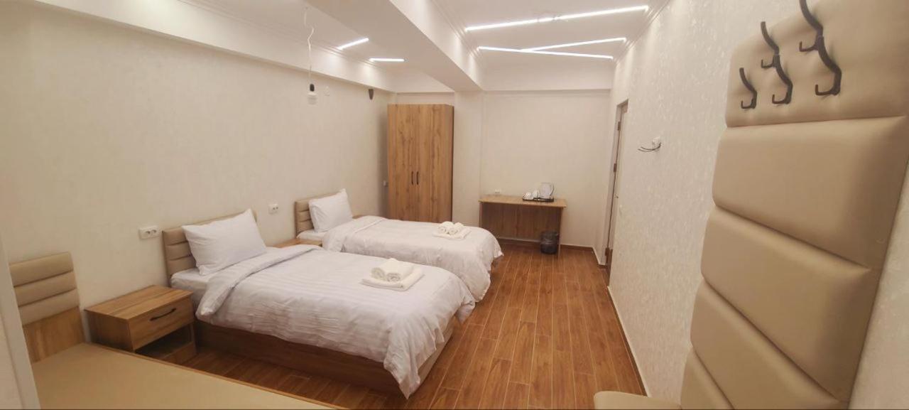Samarkand Imron Hotel Bagian luar foto