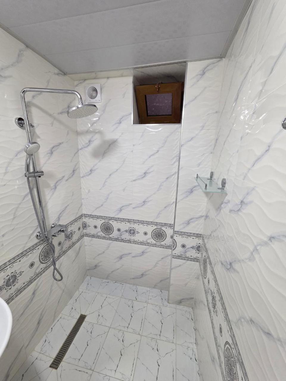 Samarkand Imron Hotel Bagian luar foto