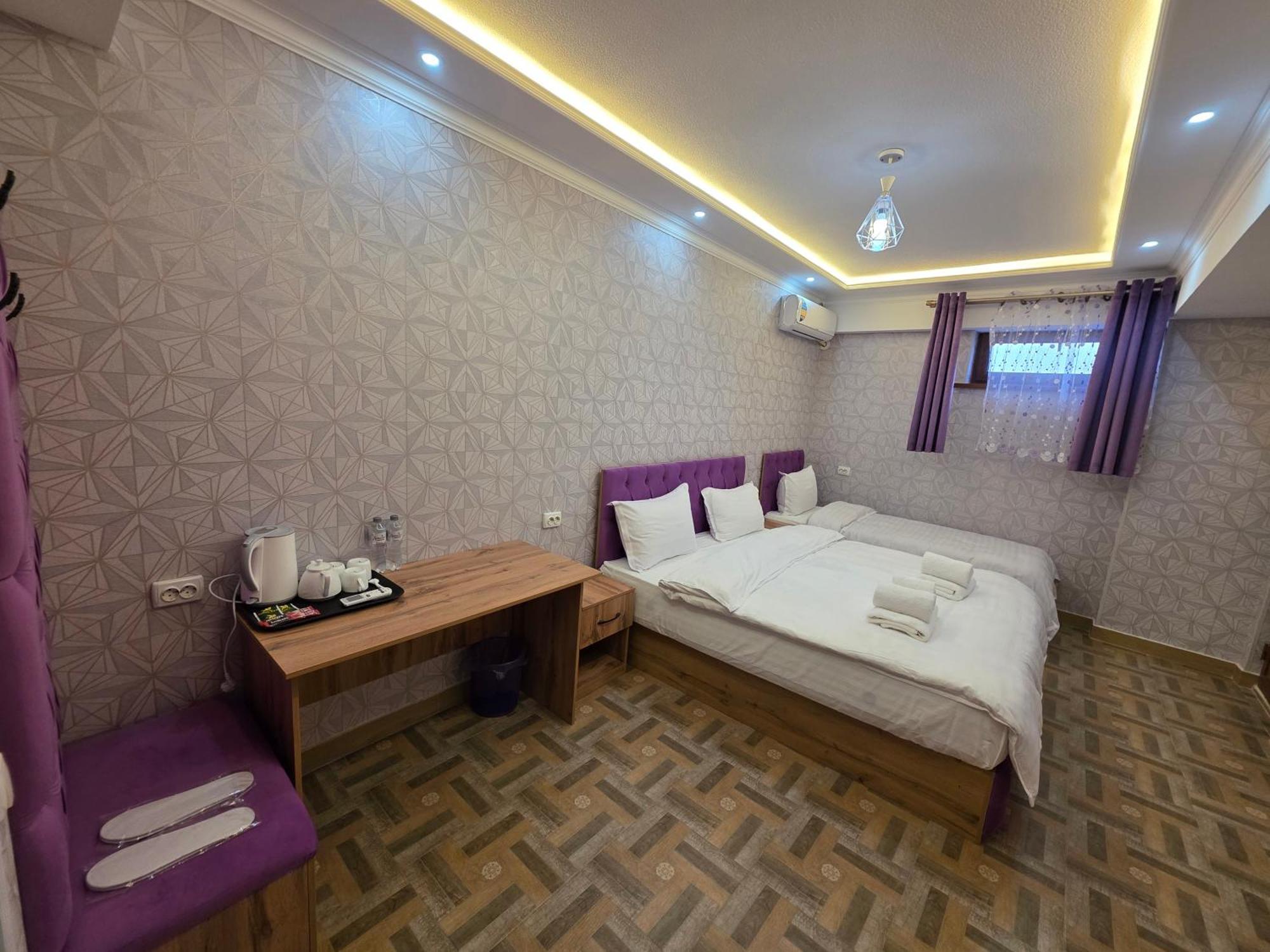 Samarkand Imron Hotel Bagian luar foto